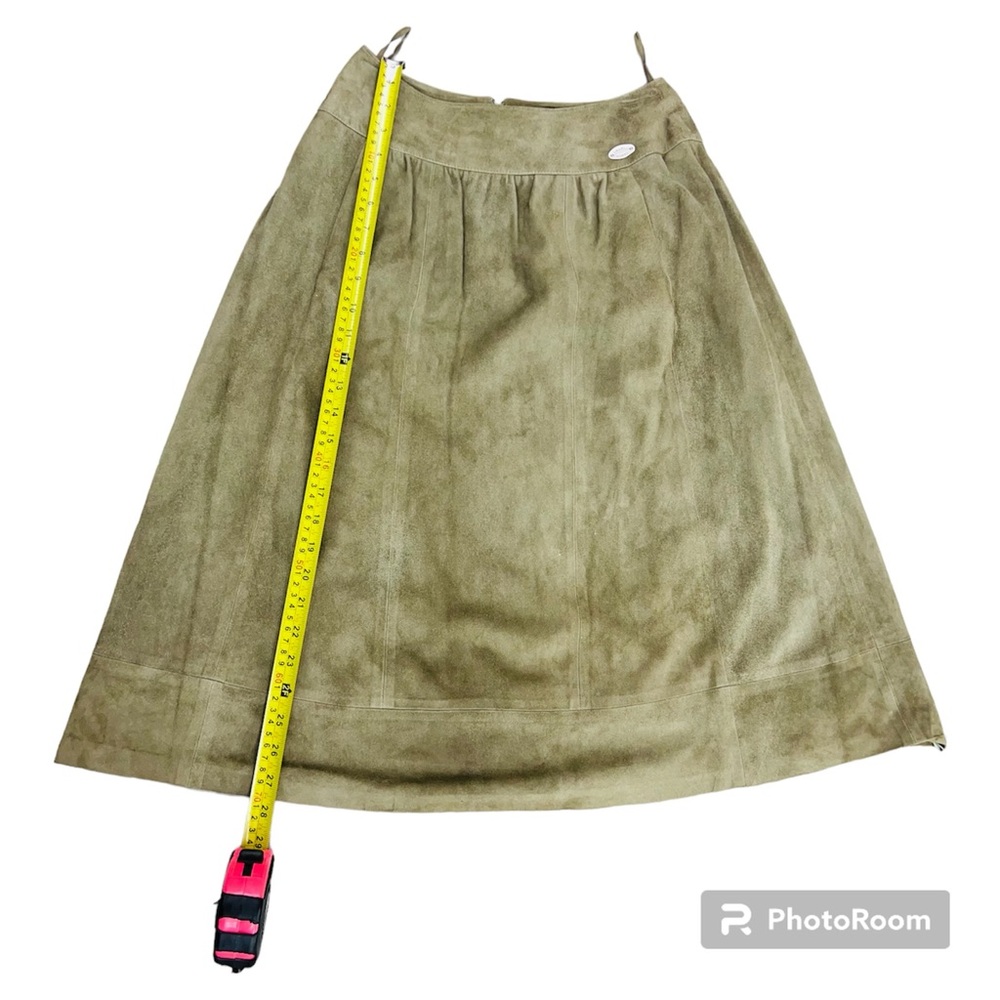 Chanel Paris Skirt 100% chevre velours suede goat skin Size 38